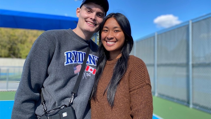 Khoảnh khắc sinh tử trên sân pickleball: Máy AED và tình yêu cứu sống một mạng người