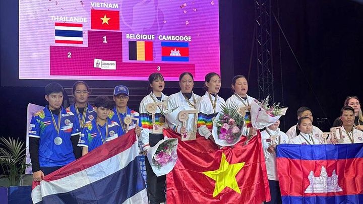 Bi sắt Việt Nam vô địch thế giới sau khi vượt qua Thái Lan