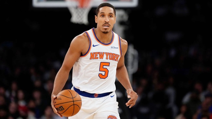 Vừa có hợp đồng với New York Knicks, cựu Rookie of The Year bất ngờ tuyên bố giải nghệ
