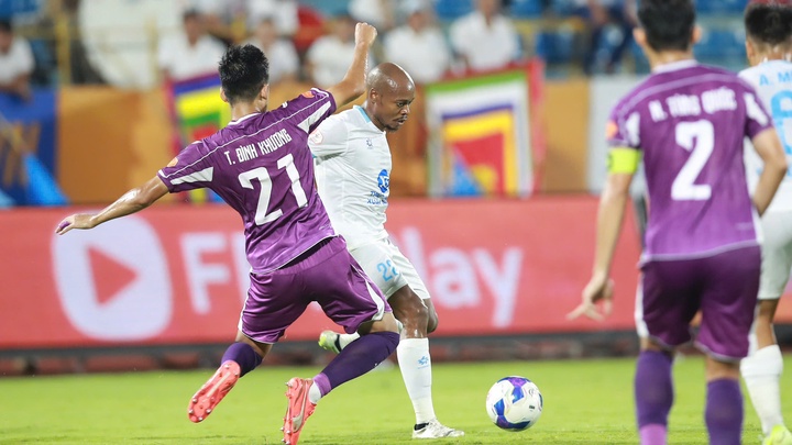 Nam Định thua liền 3 trận ở V.League, CĐV bỏ về sớm