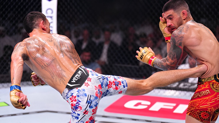 Boxing của Ilia Topuria rất hay nhưng vẫn có "chìa khóa đánh chặn"