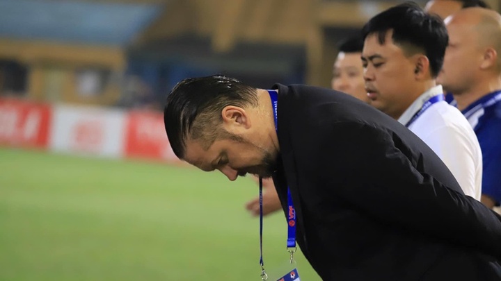 Phát biểu dậy sóng của HLV Popov về cuộc đua vô địch V.League