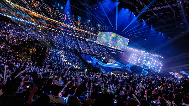 Riot Games đã điều chỉnh mô hình vận hành LoL Esports như thế nào trong năm 2025?