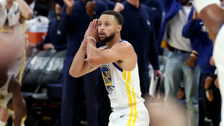 Stephen Curry rực sáng trước Nikola Jokic, Warriors khẳng định vị thế ứng cử viên vô địch NBA