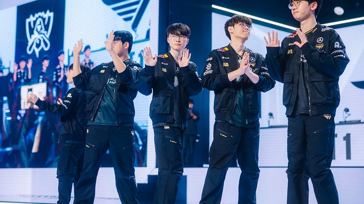 Thắng 100T, T1 sáng cửa đi tiếp vào tứ kết CKTG 2025