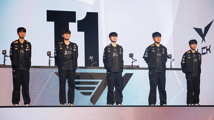 Kết quả T1 vs MKOI CKTG 2025 ngày 25/10: Faker toả sáng, đưa nhà vô địch vào tứ kết