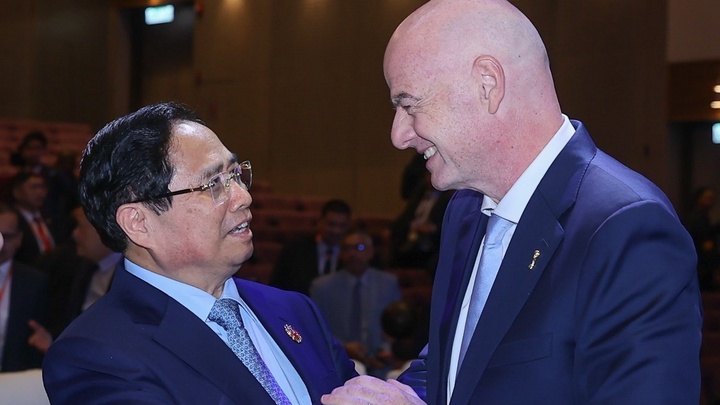 Chủ tịch FIFA muốn xây dựng Học viện Bóng đá FIFA tại Việt Nam