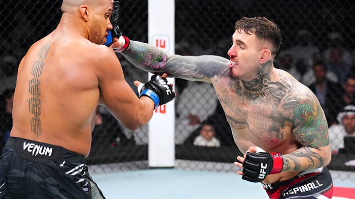 Tom Aspinall "vẫn chưa thấy gì" sau hai ngày từ cú chọc mắt ở UFC 321