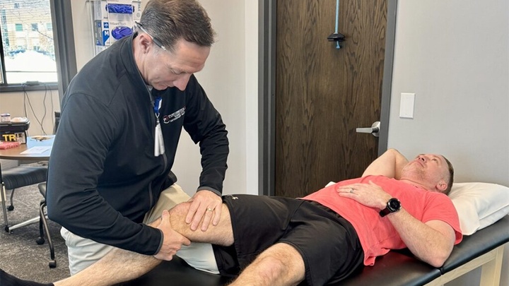 Bác sĩ chấn thương chỉnh hình phân tích làn sóng chấn thương do Pickleball gây ra