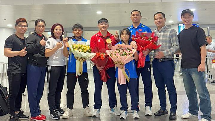 Chào đón HCV duy nhất của đoàn Thể thao Việt Nam ở Đại hội Thể thao Trẻ châu Á
