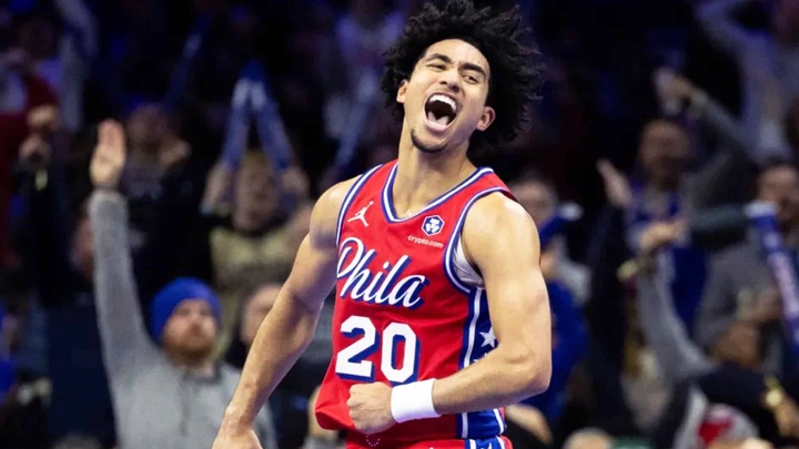 Chuyển nhượng NBA: Philadelphia 76ers "trói chân" cầu thủ mang dòng máu Philippines