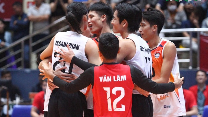 Bán kết giải bóng chuyền hạng A 2025 khép lại với bất ngờ