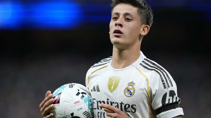 Vì sao Real Madrid phải chi thêm 2 triệu euro cho "viên ngọc" Arda Guler?