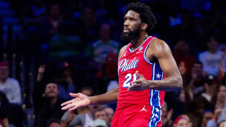 Siêu sao NBA Joel Embiid: Ăn mừng 3 giây, “bay” ngay 1 tỷ đồng