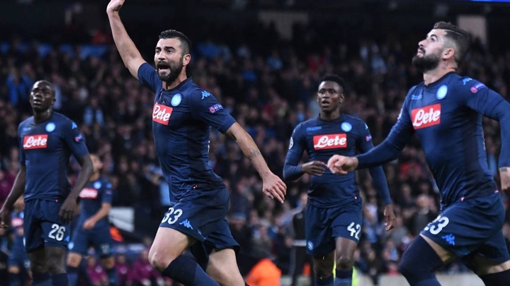 Tỷ lệ kèo trận Napoli vs Frankfurt, 0h45 ngày 5/11, Cúp C1 châu Âu