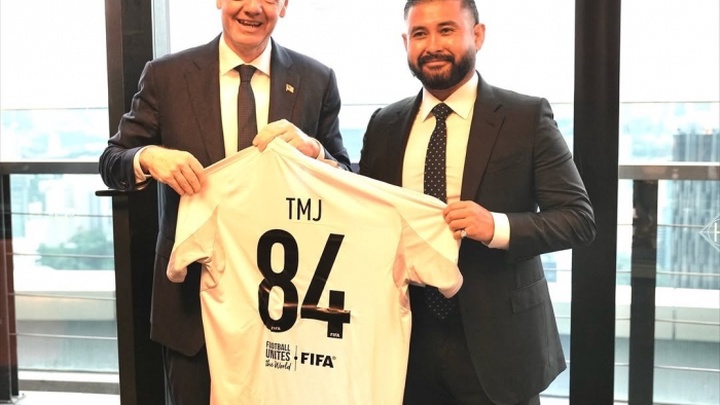 Hoàng thân Malaysia cáo buộc FIFA thiên vị trong vụ cấm 7 cầu thủ nhập tịch