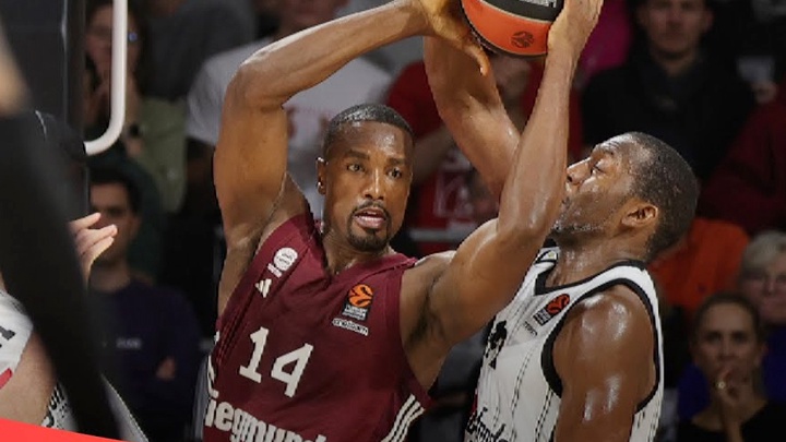 Nhà cựu vô địch NBA Serge Ibaka "úp mở" khả năng trở lại Giải bóng rổ nhà nghề Mỹ