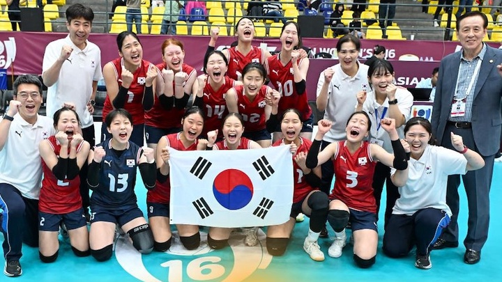 Hàn Quốc ngược dòng biến Nhật Bản thành nhà cựu vô địch bóng chuyền U16 châu Á