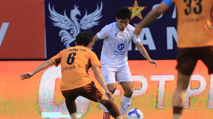 Mới đầu tháng 11, các CLB Việt Nam đã thi đấu trận cuối trên sân nhà trong năm 2025