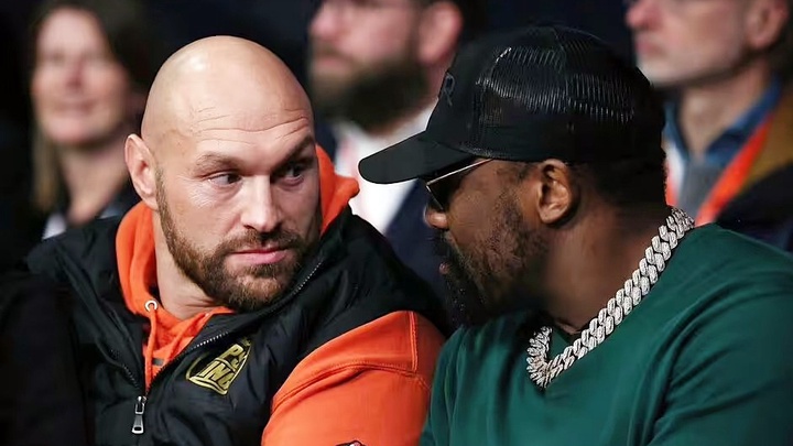 Tyson Fury trở lại sàn boxing đấu Usyk với điều kiện duy nhất...