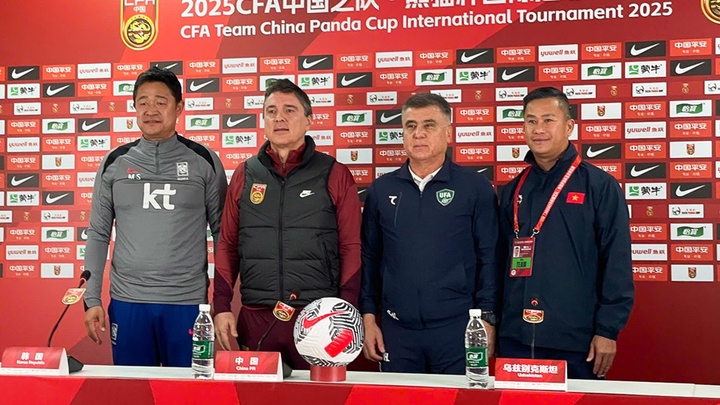 HLV Đinh Hồng Vinh: “Thi đấu với đối thủ mạnh là cơ hội rất tốt cho U22 Việt Nam”