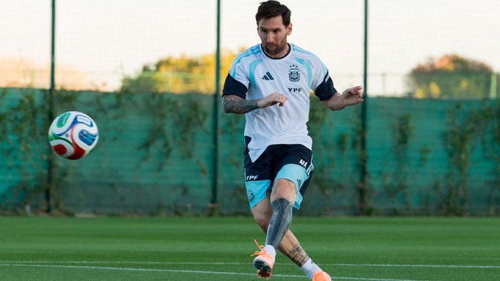 Đội hình dự kiến ​​Argentina đối đầu với Angola: Từ vị trí của Messi đến thủ môn bắt chính