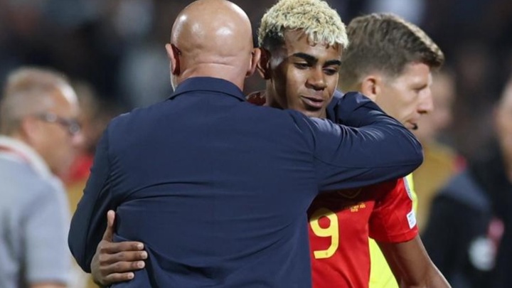 Lamine Yamal chỉ trở lại tuyển Tây Ban Nha khi đối đầu với Messi