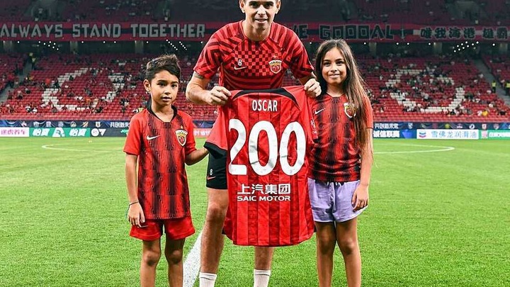 Cựu ngôi sao Chelsea Oscar giải nghệ sau vụ đột quỵ và kiếm gần 1/5 tỷ đô la