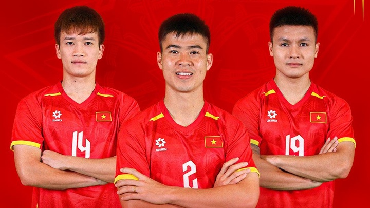 Tuyển Việt Nam thay đổi nhỏ ban cán sự, chuẩn bị tái đấu Lào