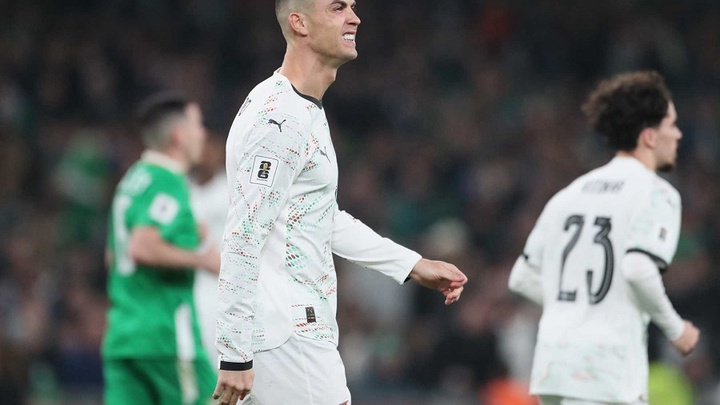 Cristiano Ronaldo bị đuổi khỏi sân và án treo giò có thể ảnh hưởng đến World Cup