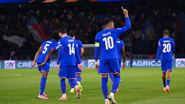 Mbappe đạt 400 bàn thắng nhanh hơn Messi và Cristiano Ronaldo