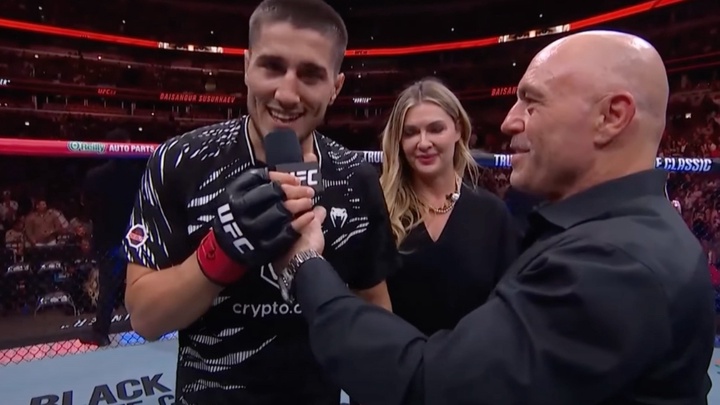 Baisangur Susurkaev tiếp tục tỏa sáng, một đấm hạ đối thủ ở UFC 322