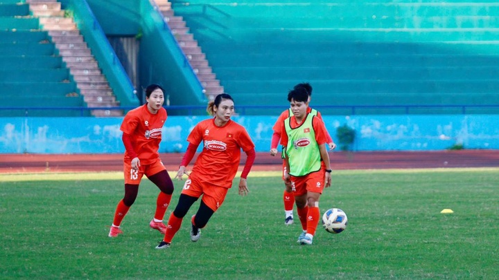 Chuẩn bị cho SEA Games 33, ĐT nữ Việt Nam rèn quân tại Phú Thọ trước khi sang Nhật Bản
