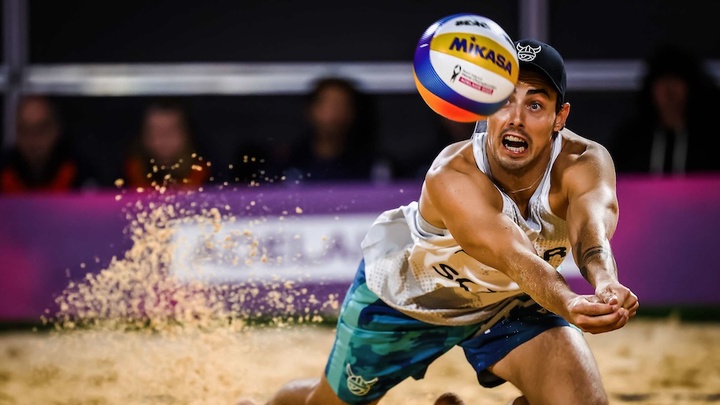 Vòng bảng Giải vô địch bóng chuyền bãi biển nam FIVB tại Úc kết thúc đầy kịch tính