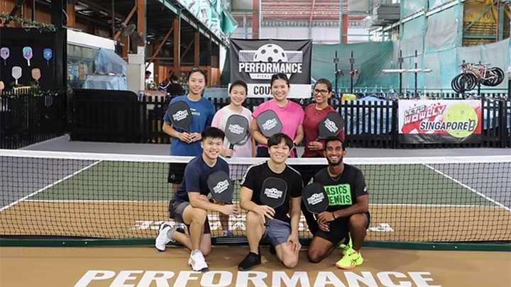 Nghiên cứu mới tiết lộ thói quen chơi và chi tiêu của nhóm người chơi pickleball “cuồng nhiệt”