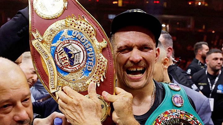 Tiết lộ lý do Usyk bỏ đai WBO và tước vị nhà vô địch tuyệt đối