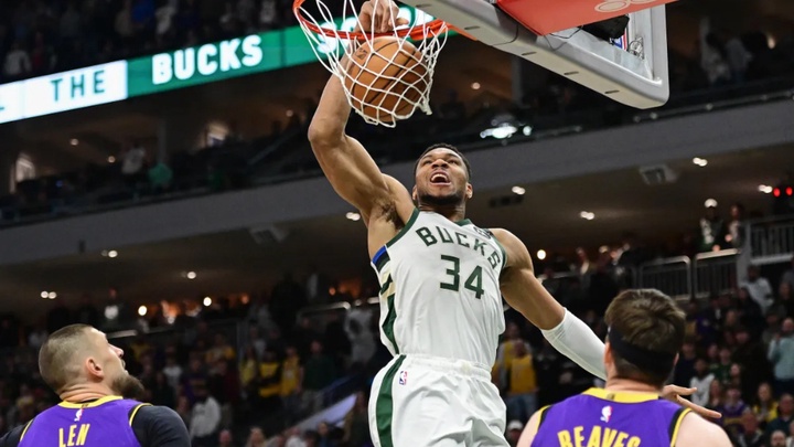 Giannis Antetokounmpo chấn thương háng: Milwaukee Bucks mất ngôi sao NBA ít nhất 2 tuần