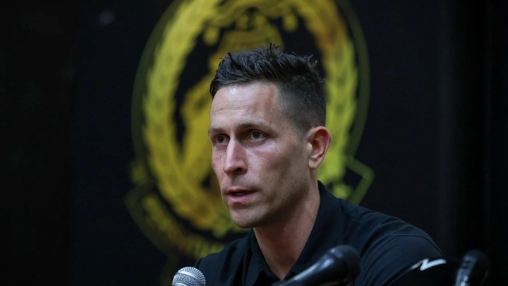 CEO đội tuyển Malaysia lên tiếng giữa bão nhập tịch: “Tôi không bỏ chạy”