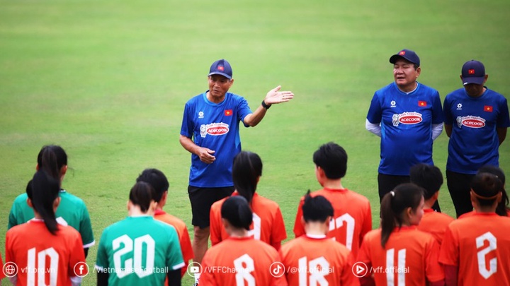 Đội tuyển nữ Việt Nam lên đường sang Nhật Bản tập huấn, chuẩn bị cho SEA Games 33