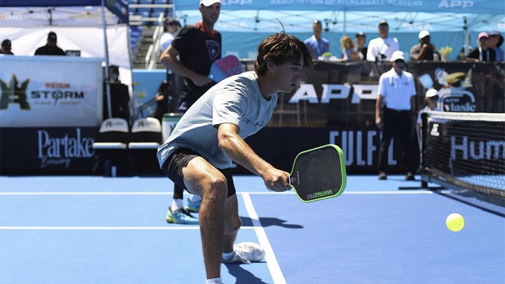 Xu hướng mới trong cách cầm vợt của các VĐV pickleball chuyên nghiệp