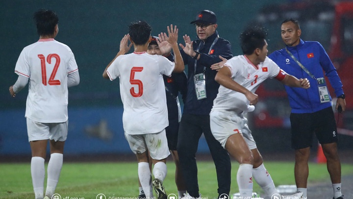 Xem trực tiếp U17 Việt Nam thi đấu tại vòng loại U17 châu Á 2026 ở đâu? kênh nào?