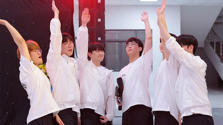 LMHT Hàn Quốc vô địch ECA 2025 với thành tích bất bại