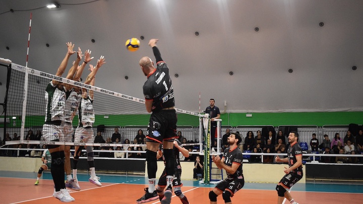 Joy Volley Gioia del Colle thất bại 0-3 trước Galatone trong trận derby khốc liệt