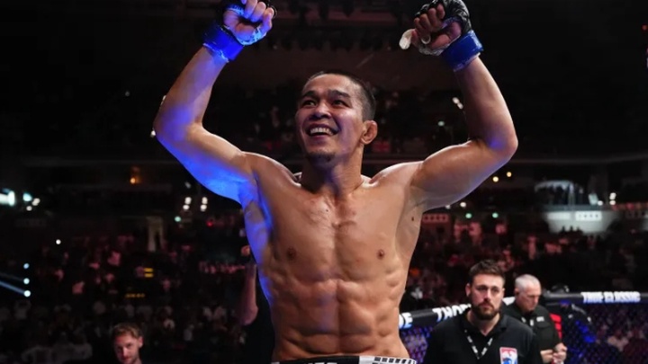 Asu Almabayev tung guillotine trên không hạ Alex Perez tại UFC Qatar