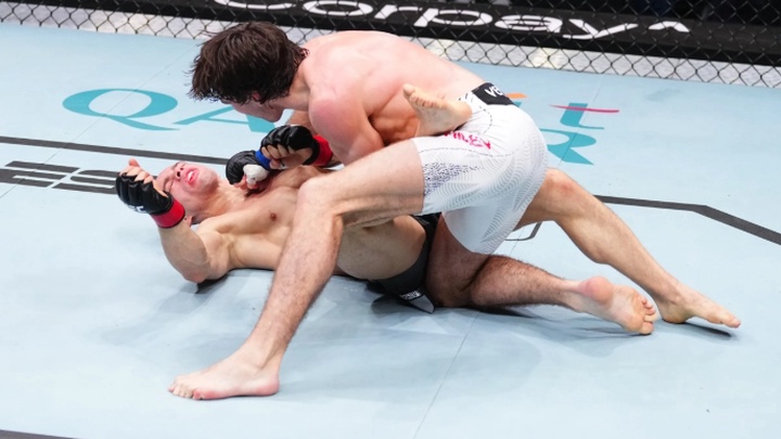 UFC đón thêm một tân binh đầy thú vị với cú KO của Luke Riley