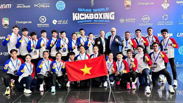20 tuyển thủ kickboxing Việt Nam bắt đầu tranh tài ở giải Vô địch Kickboxing thế giới