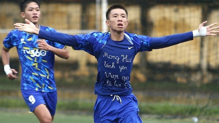 Những khoảnh khắc “đốn tim” ở vòng bảng giải bóng đá sinh viên toàn quốc 2025 – Cúp TV360