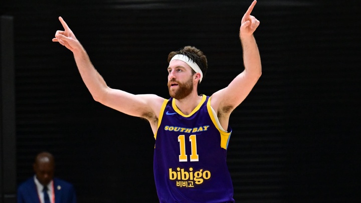 Tin chuyển nhượng Lakers: "Ký gấp" Drew Timme thay thế Deandre Ayton chấn thương