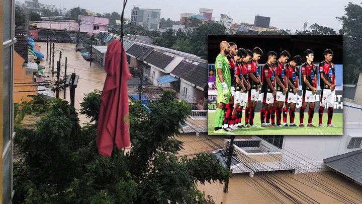 17 cầu thủ của CLB Songkhla phải cầu cứu vì mưa lũ: Bảng đấu U22 Việt Nam dời gấp về Bangkok?