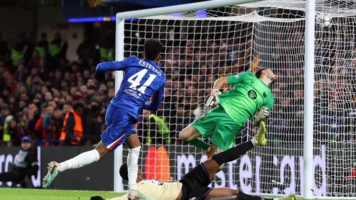 Estevao đạt thành tích lịch sử ở Champions League tiếp sau Mbappe và Haaland